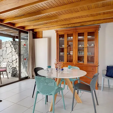 Fernando Playa Blanca (Lanzarote)